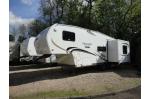 Flagstaff Lightweight Triple slide 5th wheel trailer***SOLD***